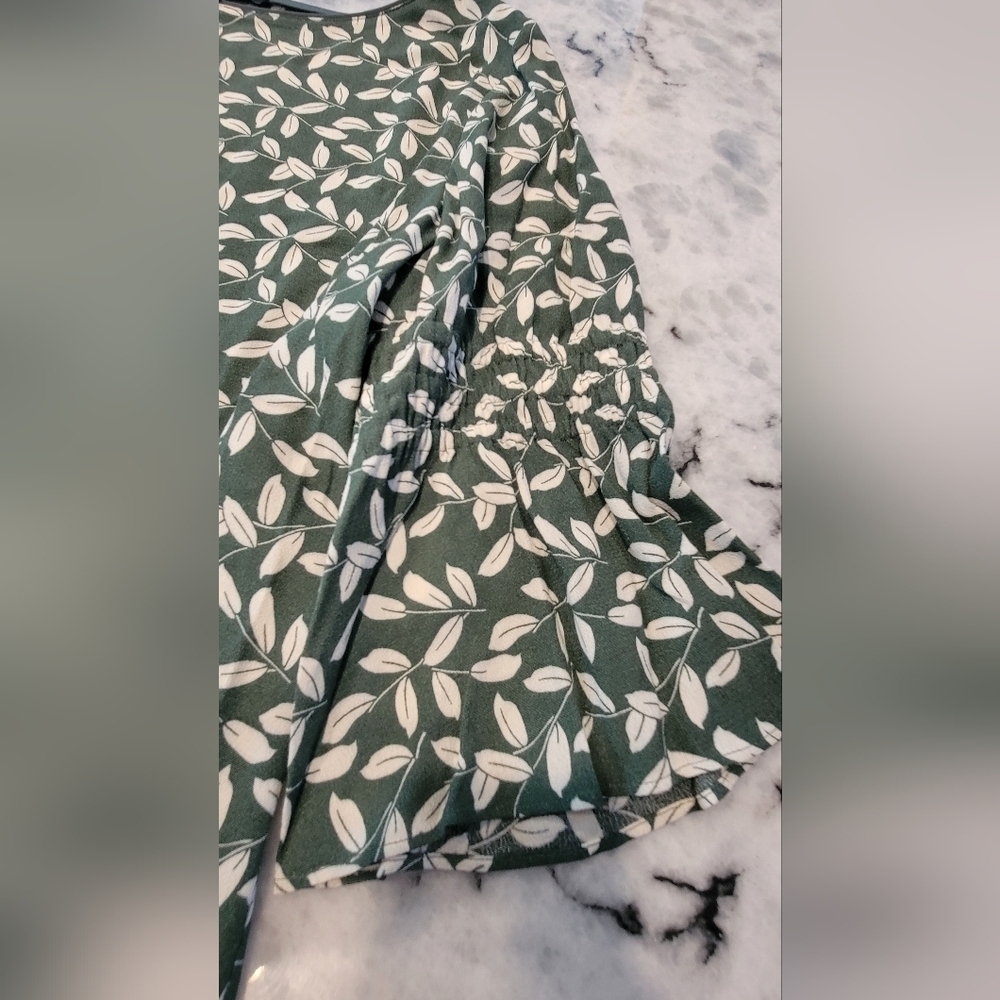 Lafayette 148 Women's L Shirt Top Green White Bell Sleeve - Picture 4 of 4